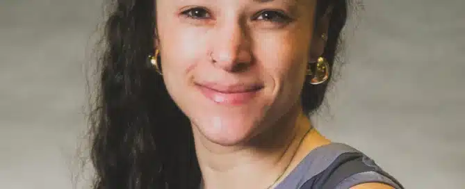 headshot of Shira Davidson